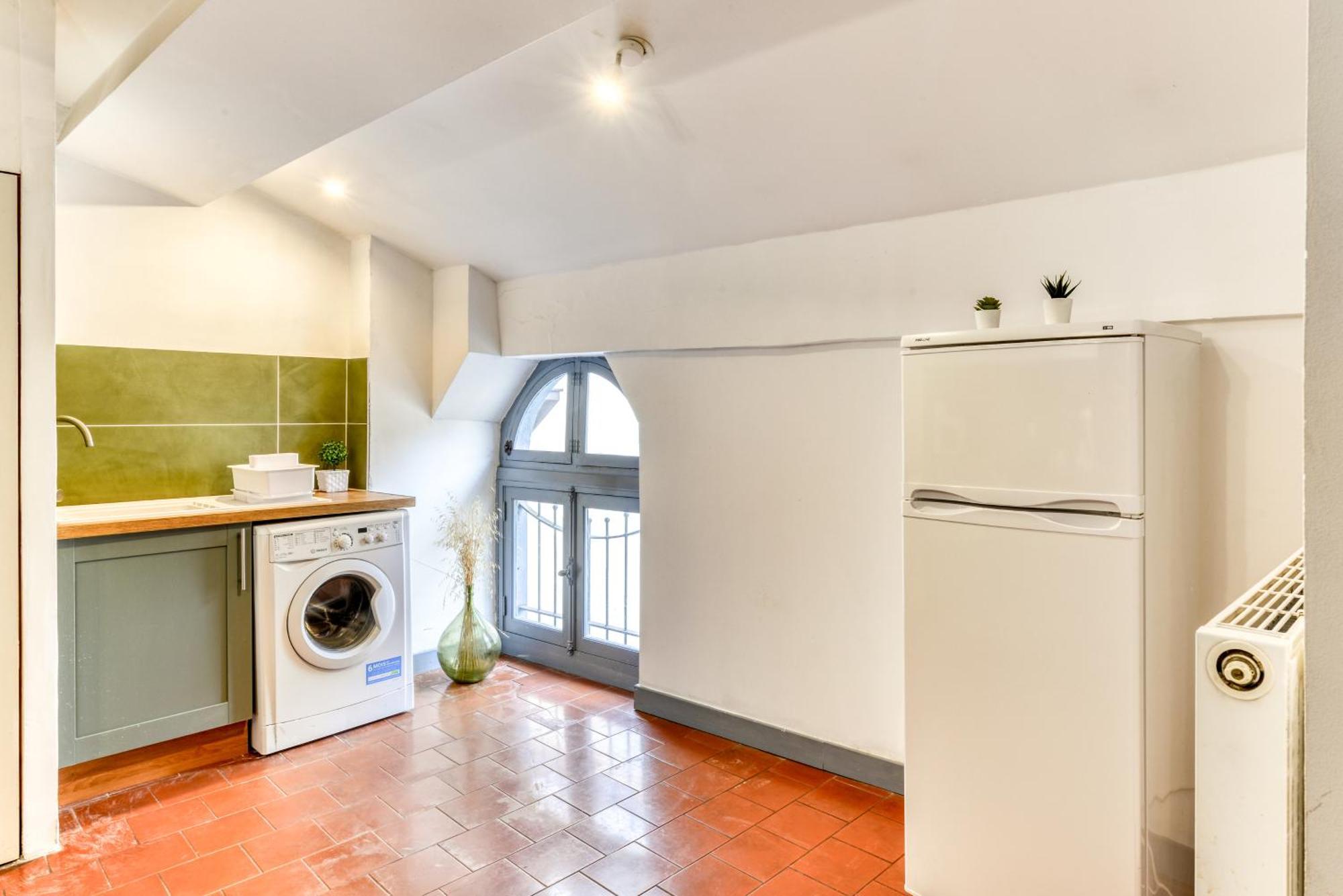 L'Escapade - Parking Gratuit - Wifi - Climatisation - Proche Cite - Tout Equipee Carcassonne Exterior foto